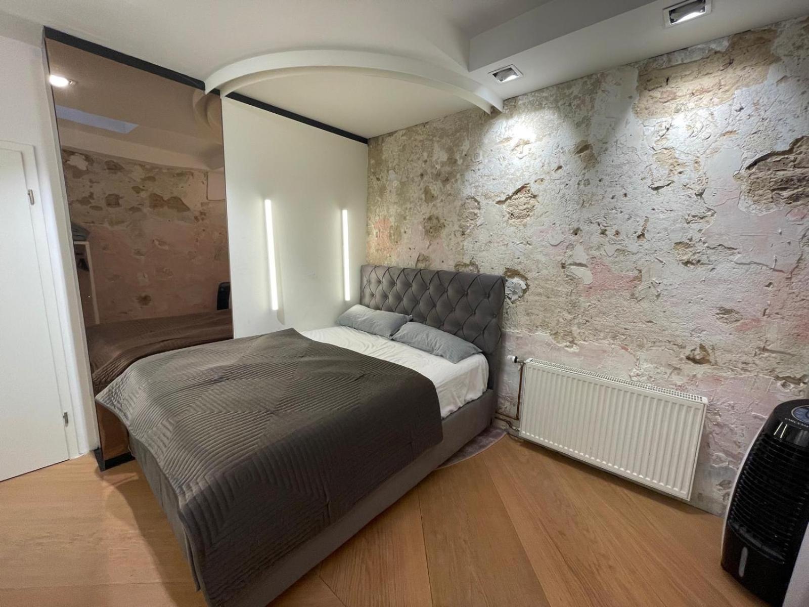 Budget Rooms Just For Sleeping - Digital Access Кёльн Экстерьер фото